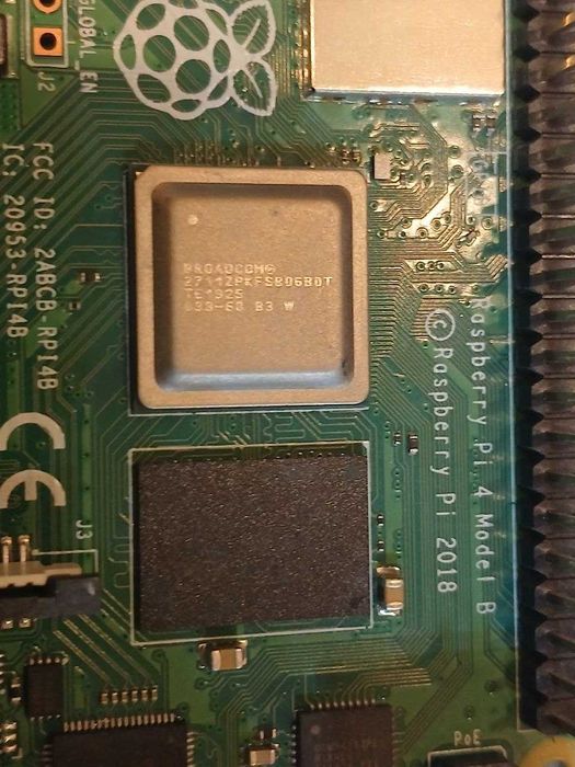 Мікрокомп'ютер Raspberry Pi 4 Model B 4GB