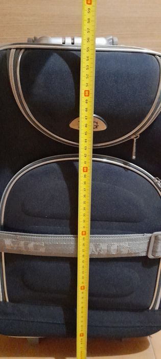 Troley pequeno em bom estado