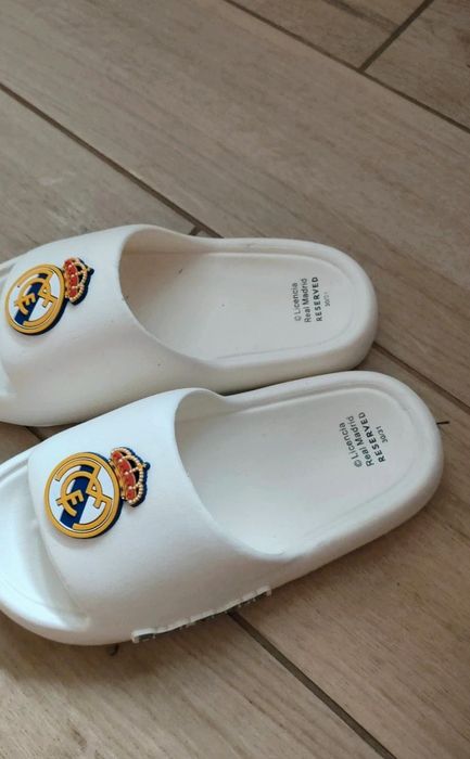 Real Madryt klapki Reserved