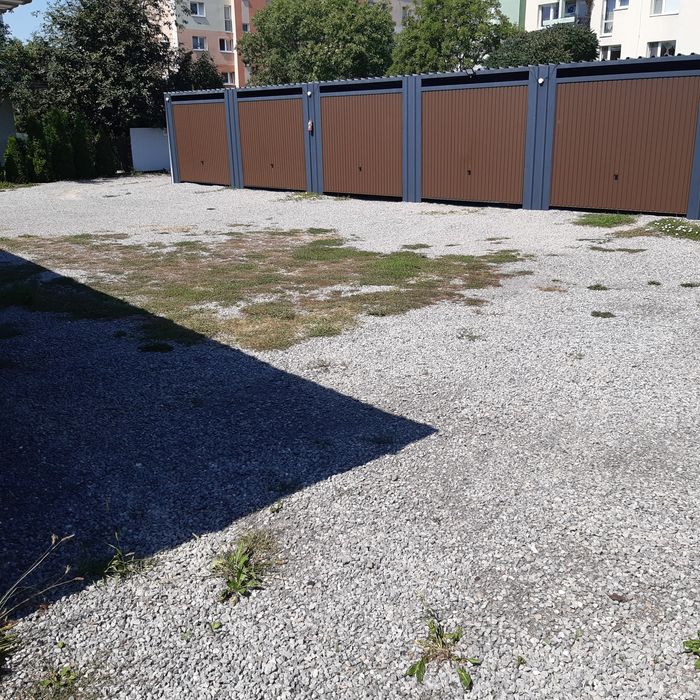 Garaż wiata parking wynajem Mielec ul.Godlewskiego