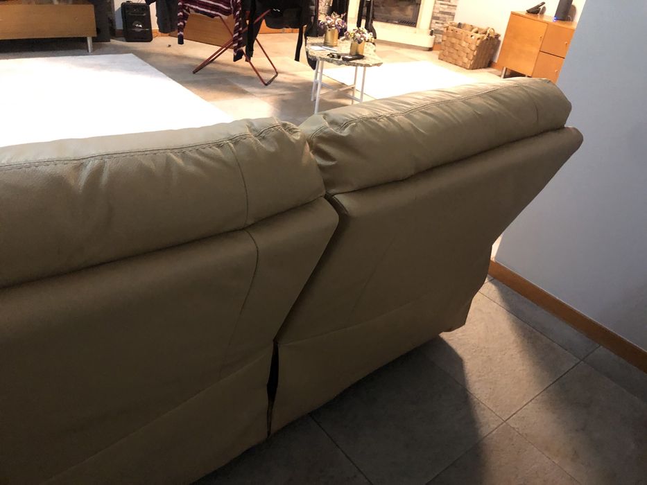 2 Sofas reclinavel/pousa pés como novo beije