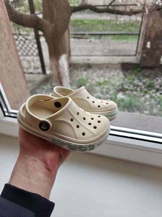Дитячі шльопанці Crocs, сандалі, сабо Крокс