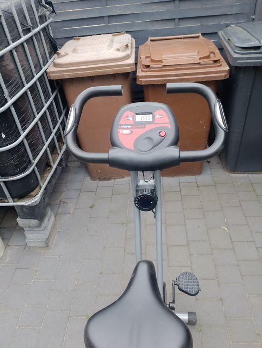 Rower stacjonarny magnetyczny.