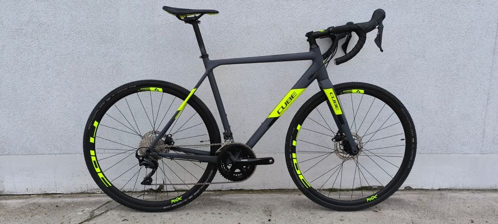 CUBE CROSS RACE (przełaj/gravel), Shimano 105 (hydraulika), Rozmiar 56