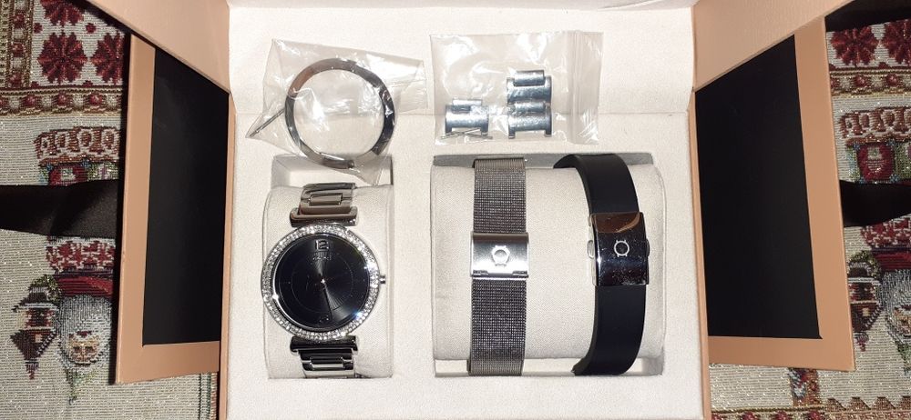 Relógio One Box com extras