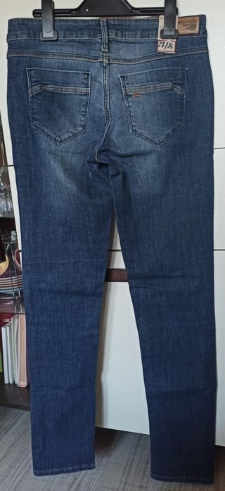 Vertus jeansy r.38