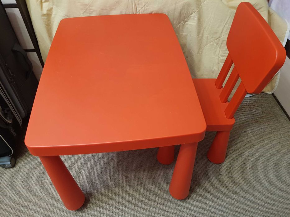 Детский столик и стульчик ИКЕА