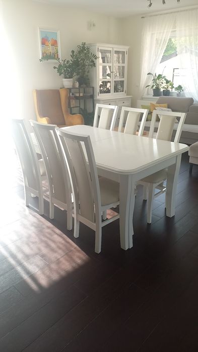 6 drewnianych krzeseł, 7me gratis
