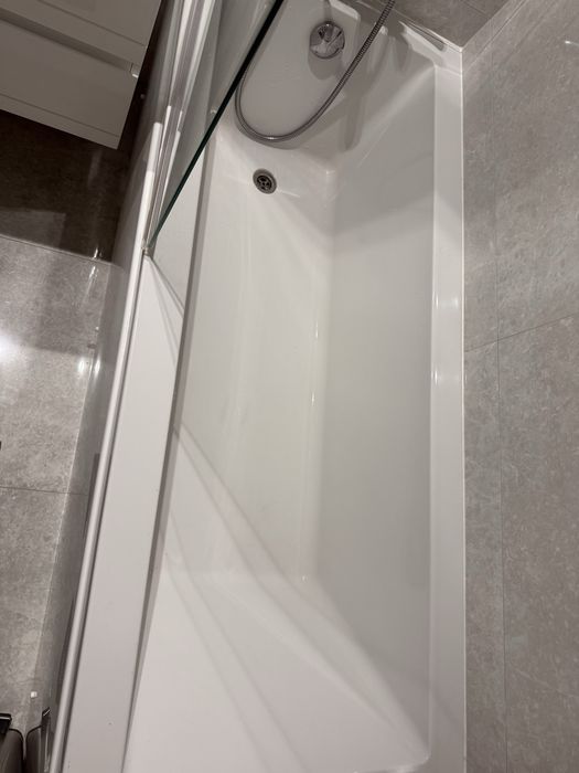 Banheira Sanidusa 170x70 como nova com vidro
