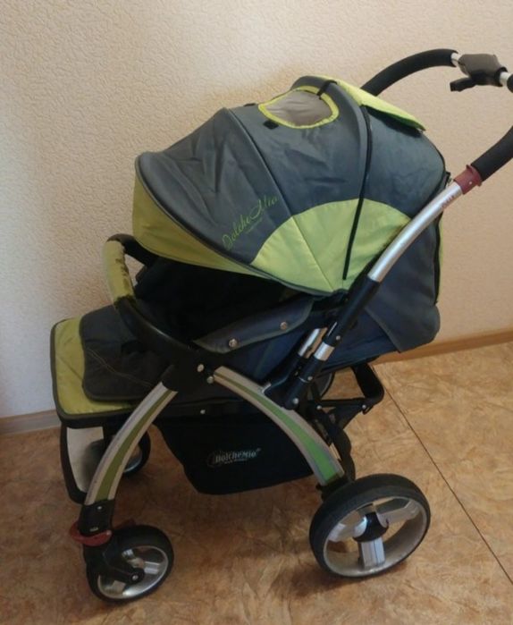 Коляска прогулочная