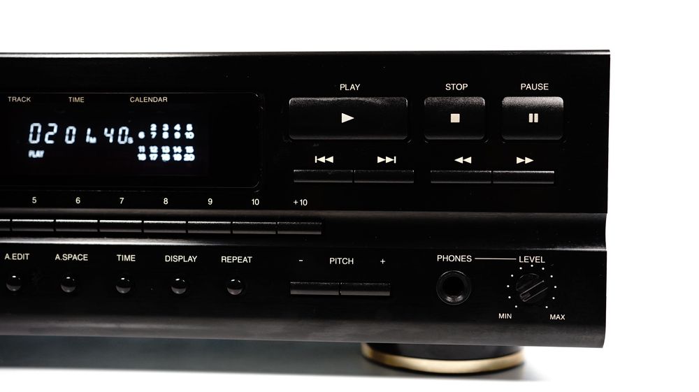 Zaawansowany odtwarzacz CD DENON DCD-715 DAC 18-bit Burr-Brown PCM61P