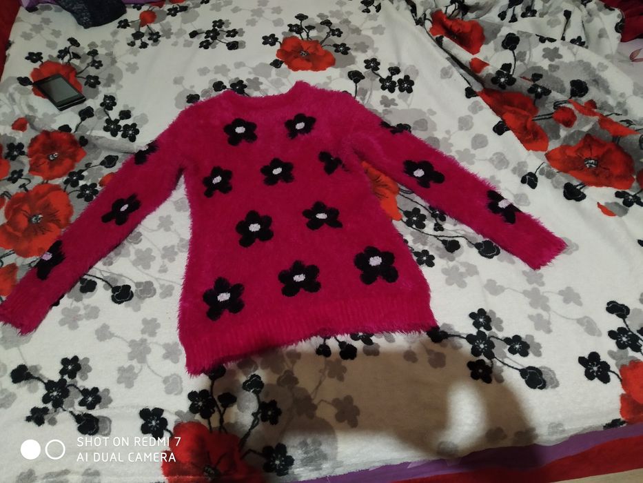 Свитер-травичка на дівчинку