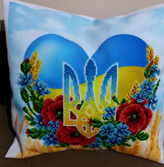 Наволочки на подушки вишиті