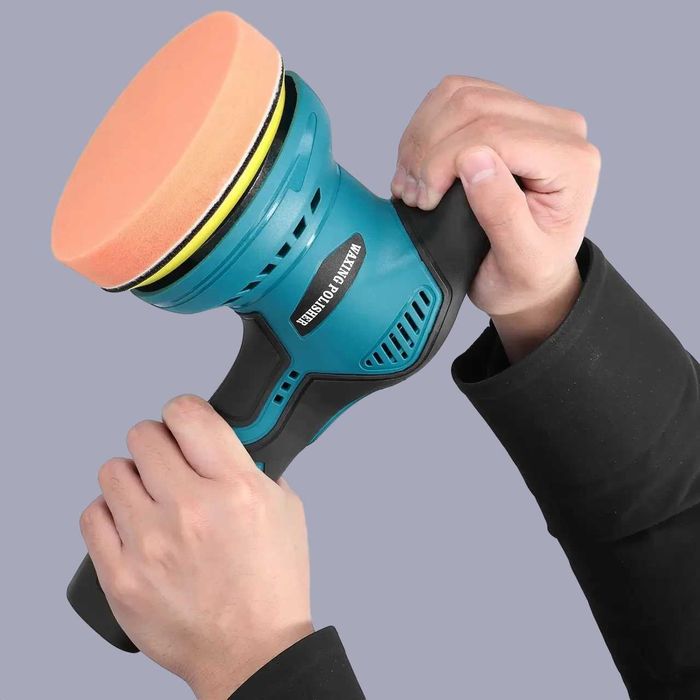 Полировальная аккумуляторная машинка с 2 АКБ.