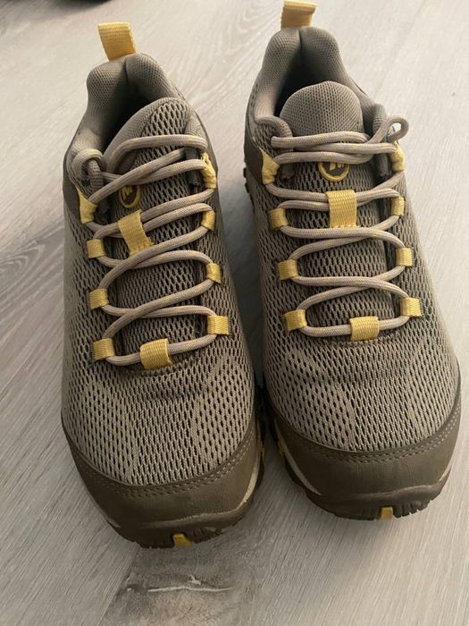 Кросівки жіночі merrell