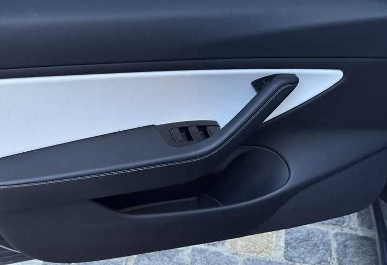 Tesla Model 3 2018