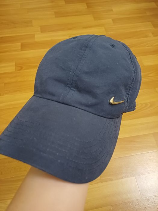 Кепка nike metal swoosh, та кепка адідас