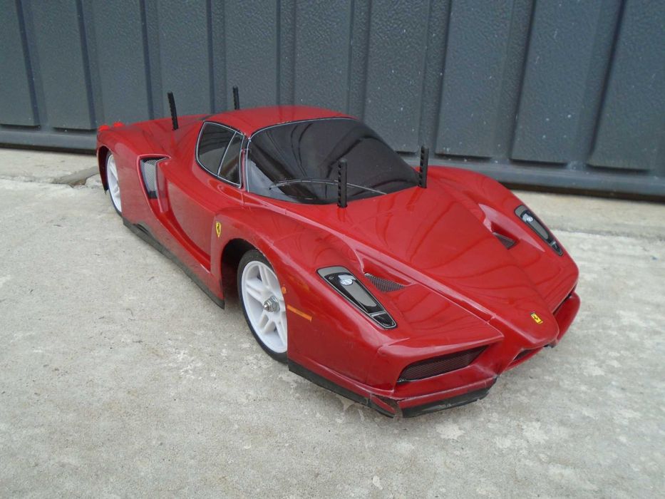 自動車 TAMIYA  ENZO FERRARI Amazon.co.jp: Tamiya Enzo Ferrari Yellow Version 1/24 : Hobbies
