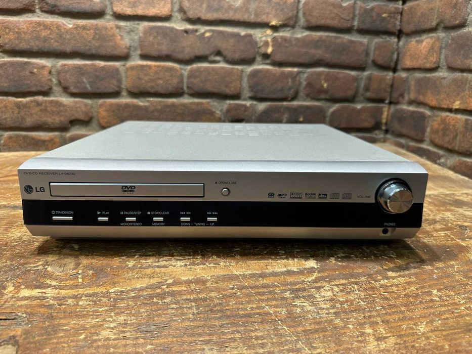 Amplituner z odtwarzaczem DVD LG LH-D6230