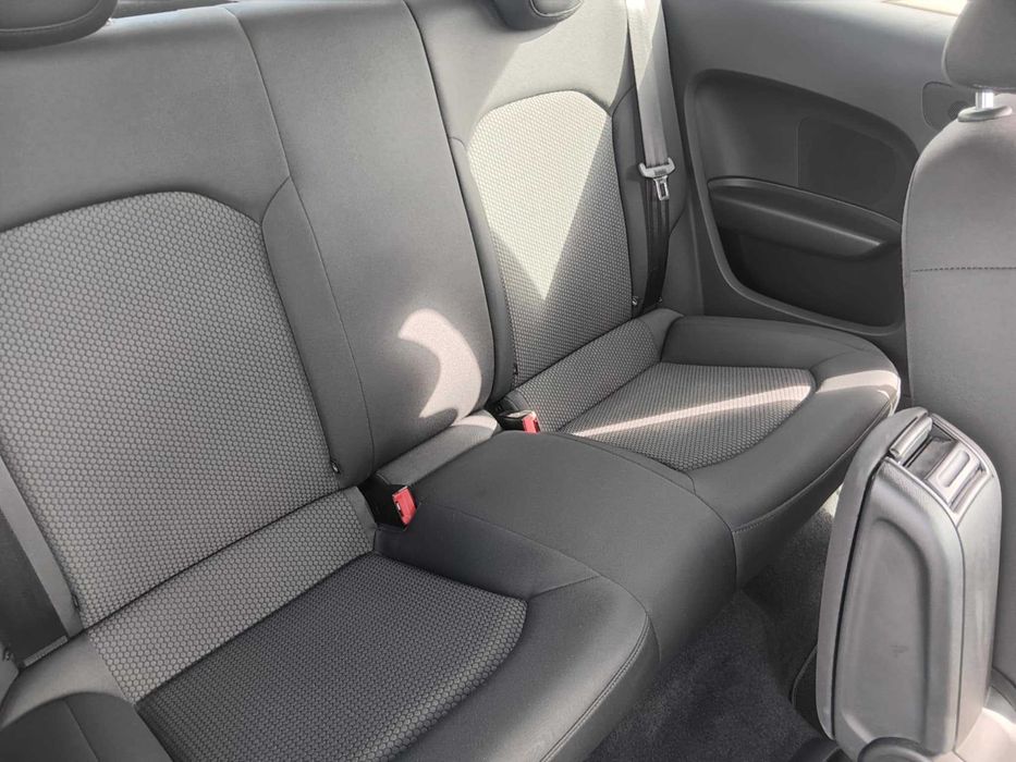 Audi A1 1.6 TDI Impecável