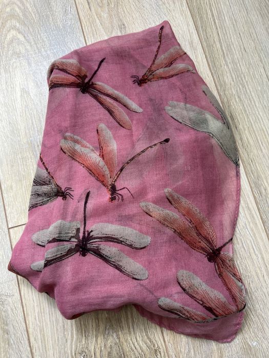 Віддам безкоштовно одяг