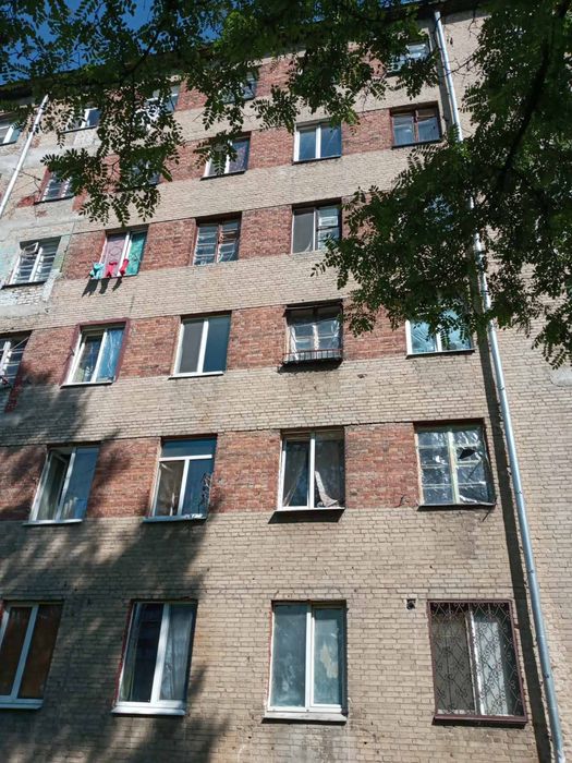 Продам ГОСТИНКУ 5мин ходьбы м)ХТЗ  4100уе