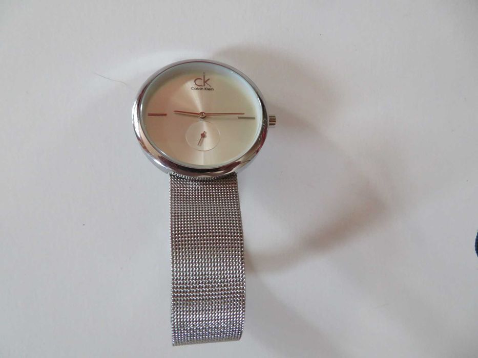 zegarek damski Michael Kors z bransoletką koloru srebrnego