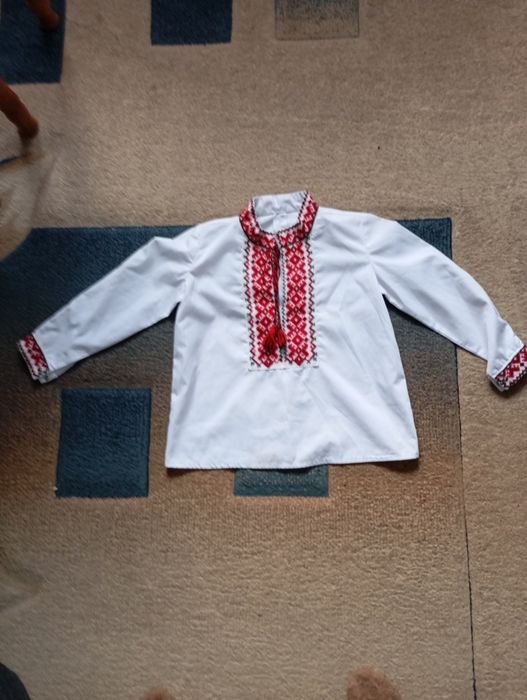 Продам дитячу вишинванку ручної роботи для хлопчика