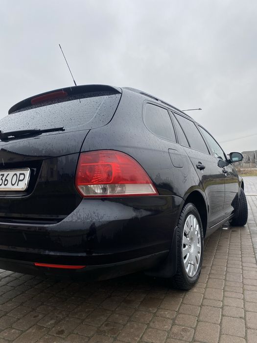 Продам  Volkswagen  golf 5  універсал