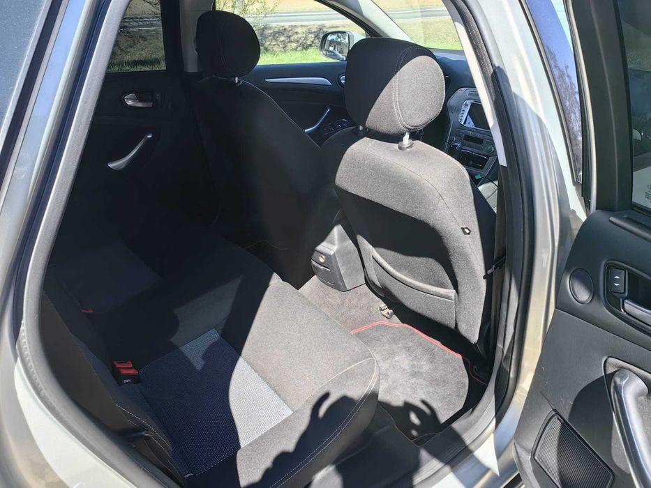 Sprzedam Forda Mondeo 2,0tdci