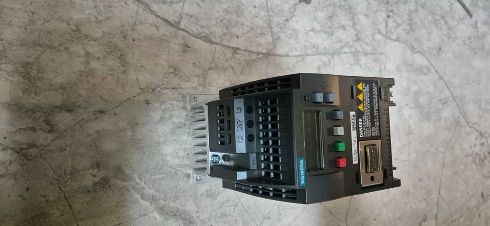 falownik przemiennik Siemens V20 1.5kW 400V