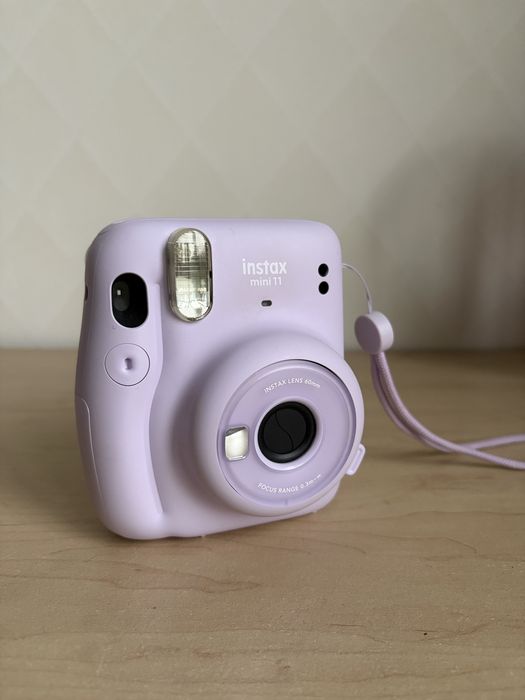 Прожам Instax 11 mini