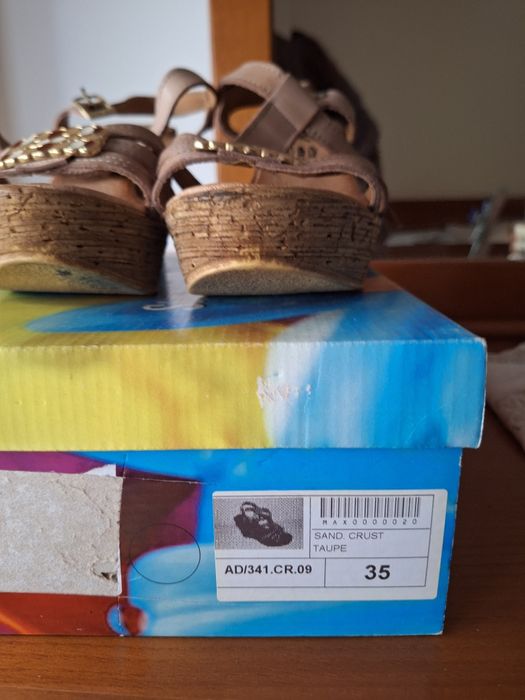 Sandálias de Cunha Castanhas T: 35 MAX