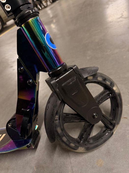 Hulajnoga Micro cruiser led neochrome