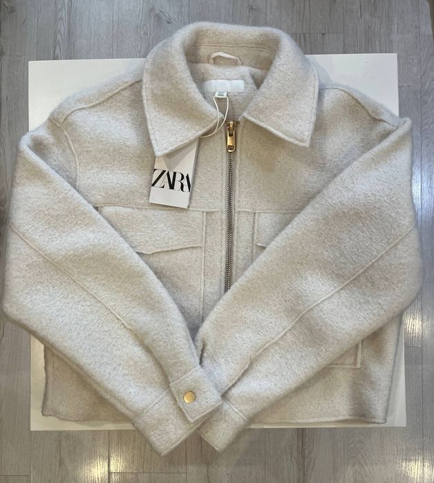 Букльвана куртка  Zara  розміри