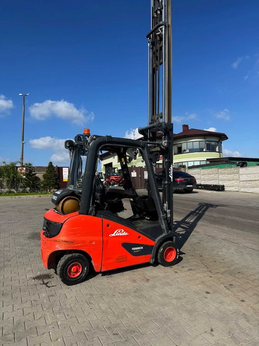 Вилковий навантажувач Linde H20T газ, Triplex 5.45 м, бічне зміщення, позиціонер вил, 2017 рік