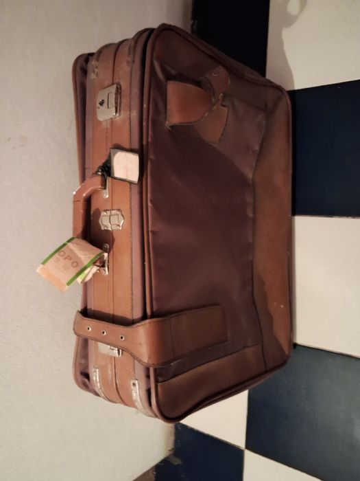 Mala antiga como nova