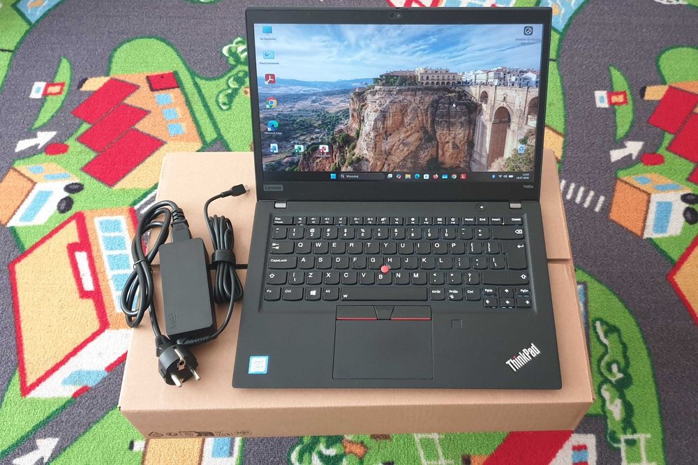 Biznesowy Metalowy Lenovo ThinkPad T490s intel Core 8th gen 16GB 512GB OFFICE 2021 bateria 89%, LTE