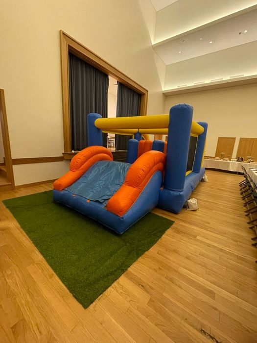 Aluga-se Insuflável