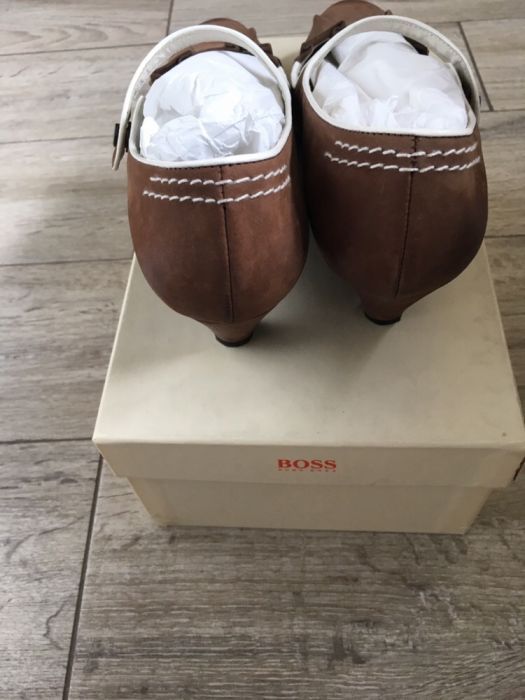 Czółenka Hugo BOSS r.40