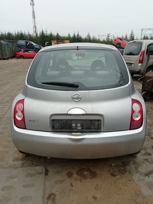 Auto części Nissan
