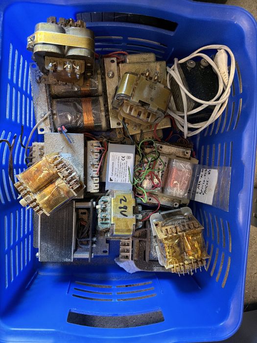 Transformatory rozne