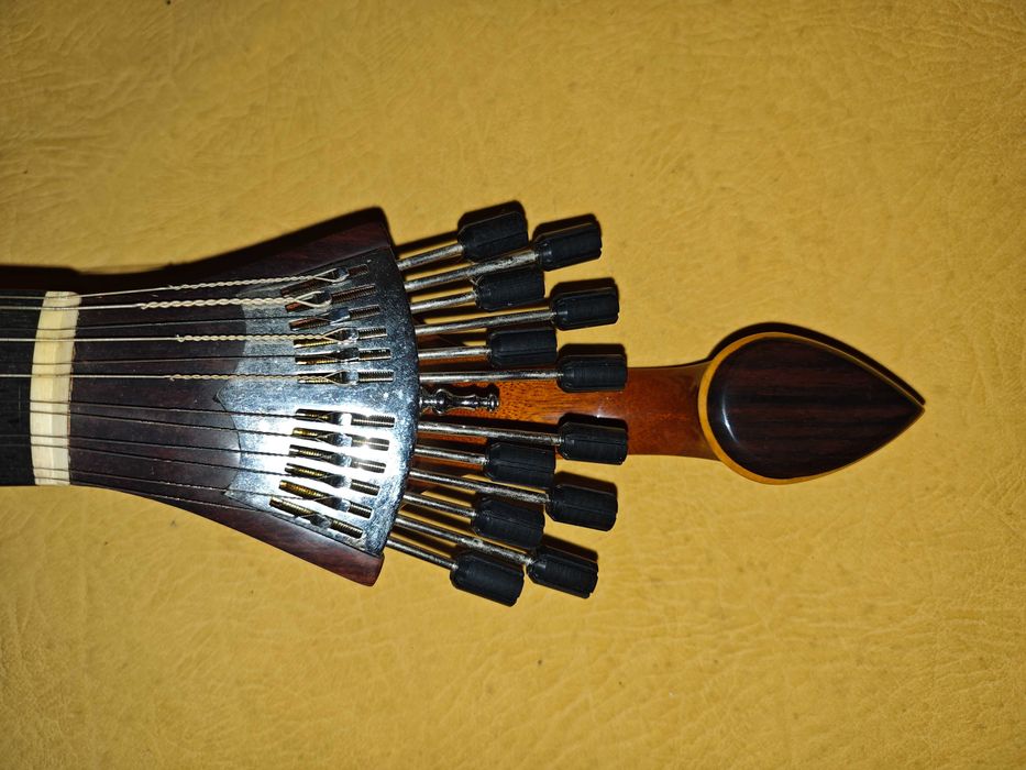 Guitarra Portuguesa