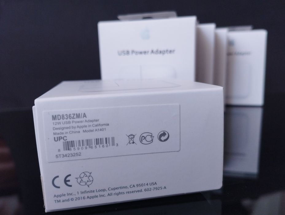 Зарядне  блок живлення зарядка Apple iPhone 12W USB Power Adapter