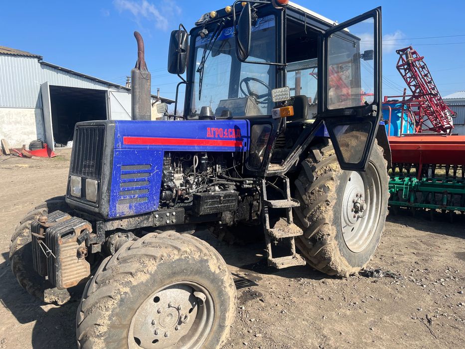трактора мтз 892-2шт  1025