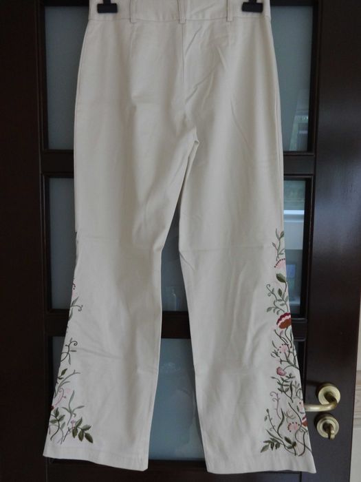 Ekskluzywne spodnie damskie z haftem-moda francuska .