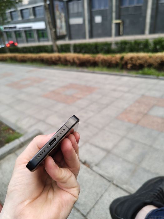 Iphone 15 Pro.В идеале.128гб