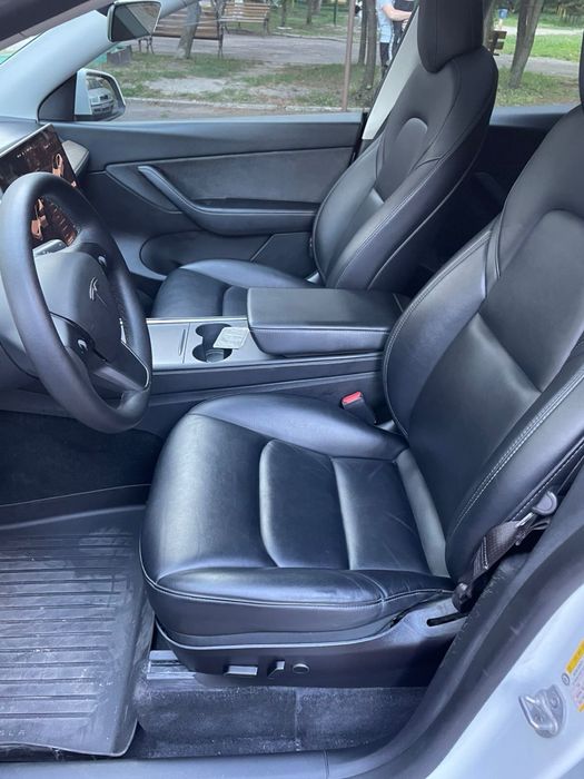 Tesla model Y 2022 Long Range 500 km