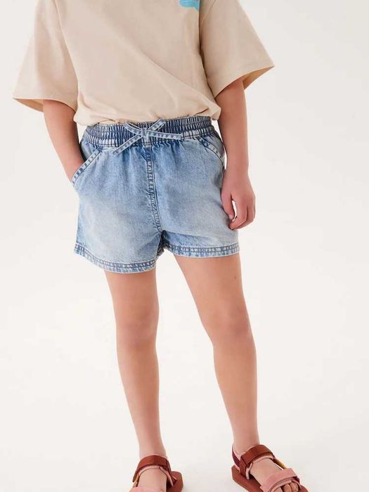 Джинсові шорти Next для дівчинки 10 років, 140 см