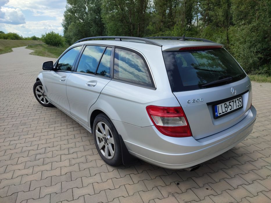 Samochód Mercedes